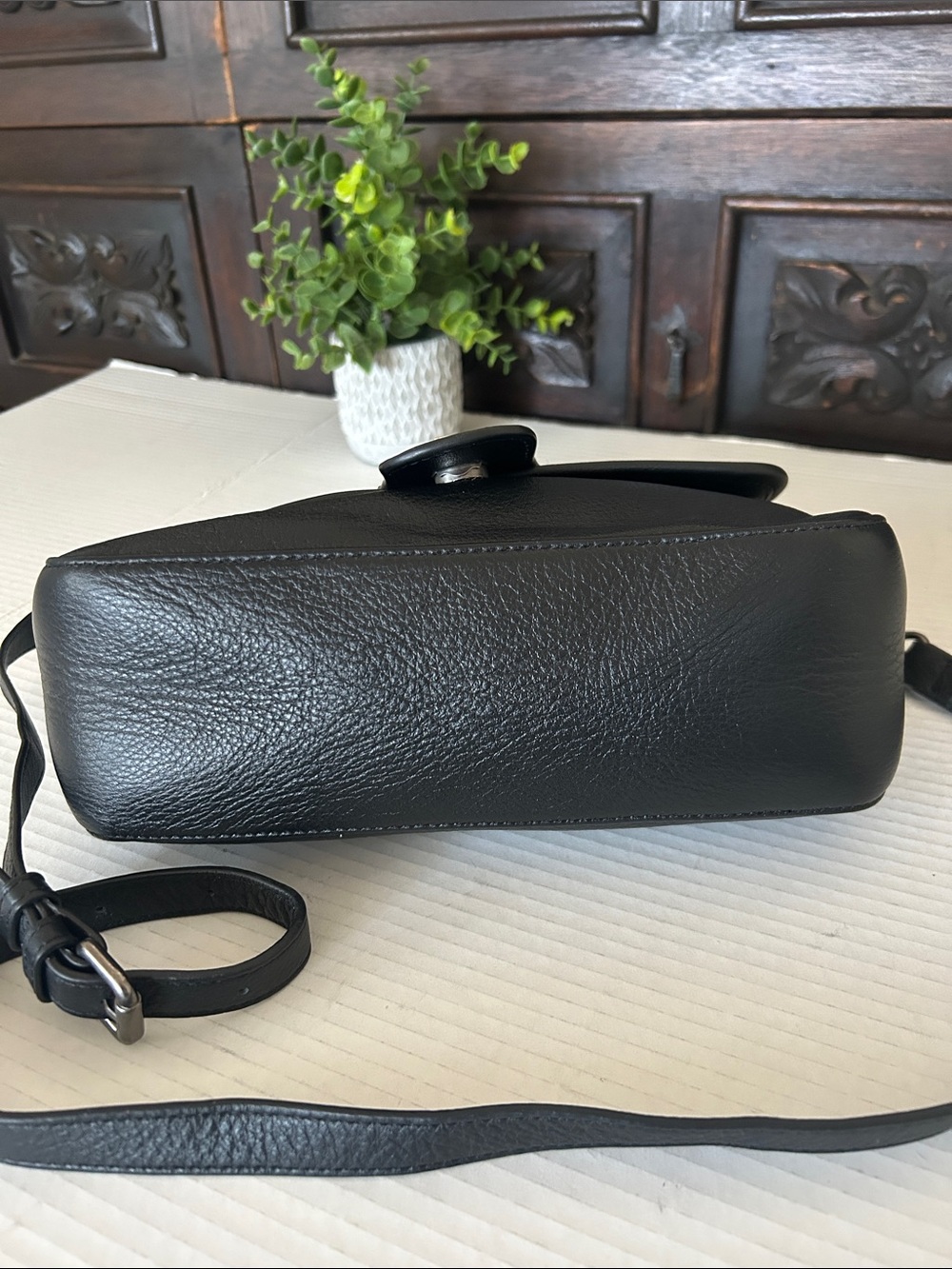 Beautiful Black Pebbled Leather Crossbody with Silver Logo - Picture 9 of 15